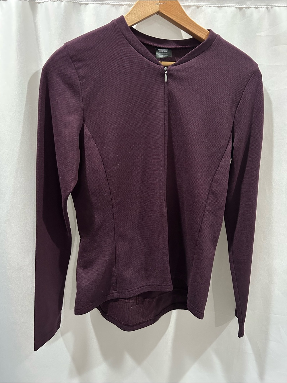 Women's Deep Plum Long Sleeve Attack Cycling jacket bike pockets in the back
